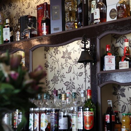 Logis Hotel Des Bains ジェラールメ エクステリア 写真