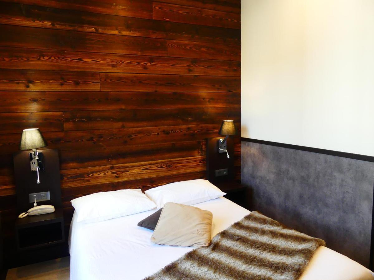 Logis Hotel Des Bains ジェラールメ エクステリア 写真