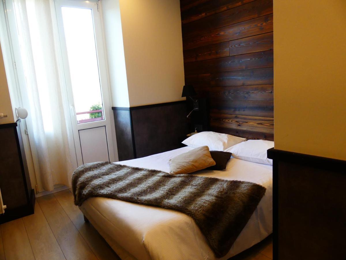 Logis Hotel Des Bains ジェラールメ エクステリア 写真