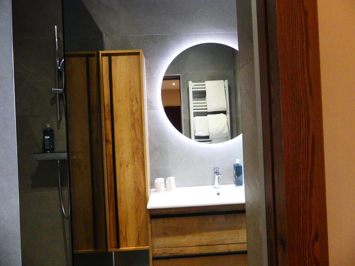 Logis Hotel Des Bains ジェラールメ エクステリア 写真