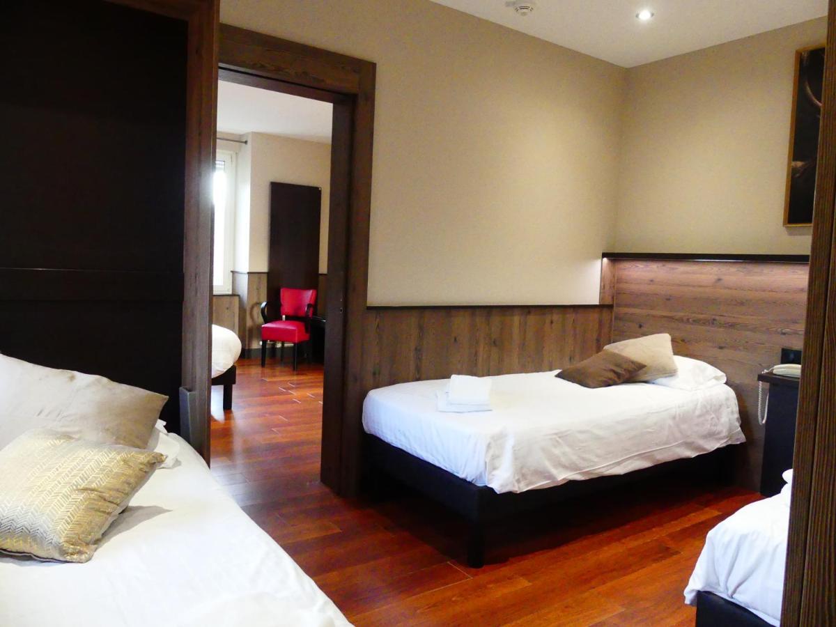 Logis Hotel Des Bains ジェラールメ エクステリア 写真