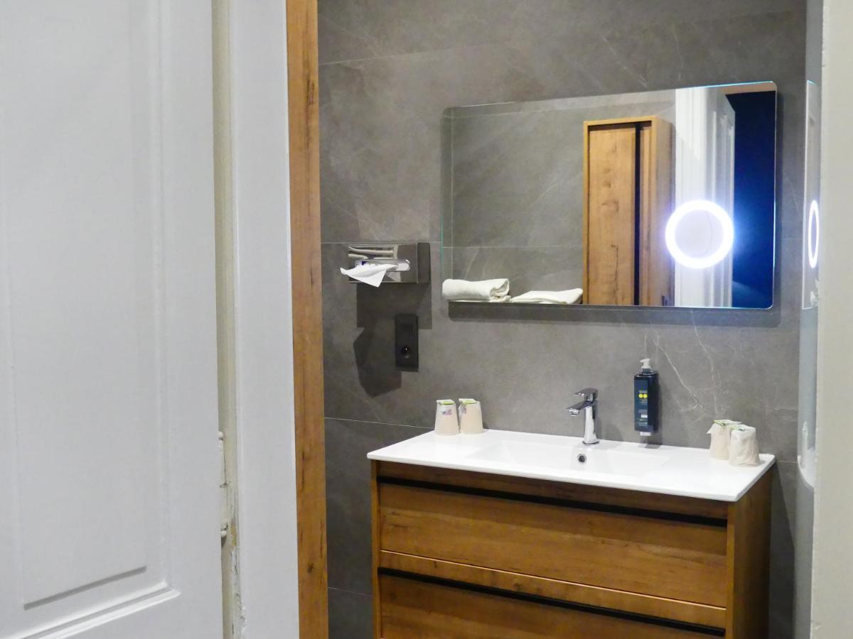 Logis Hotel Des Bains ジェラールメ エクステリア 写真