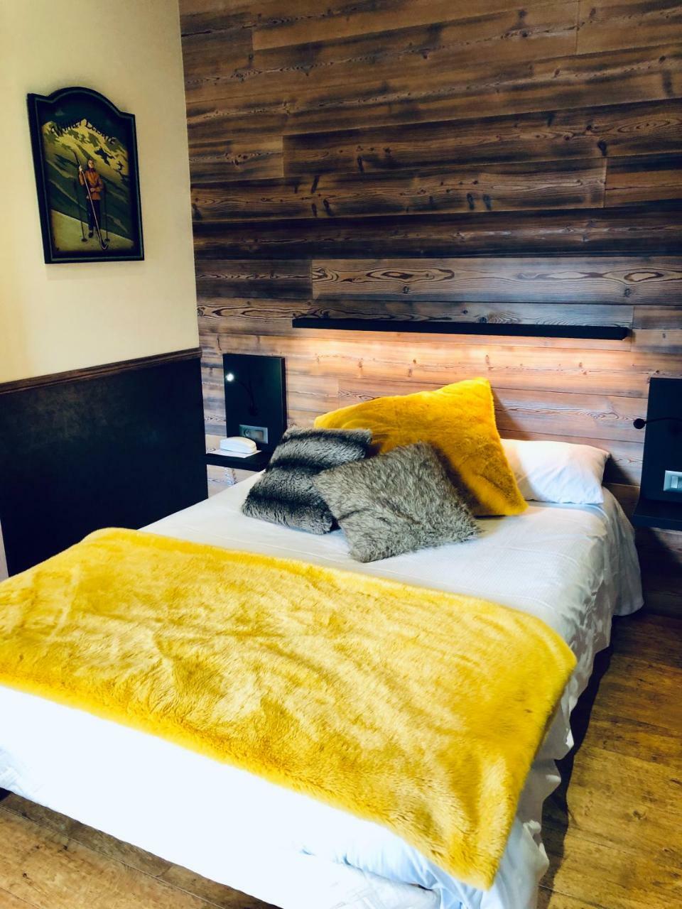 Logis Hotel Des Bains ジェラールメ エクステリア 写真