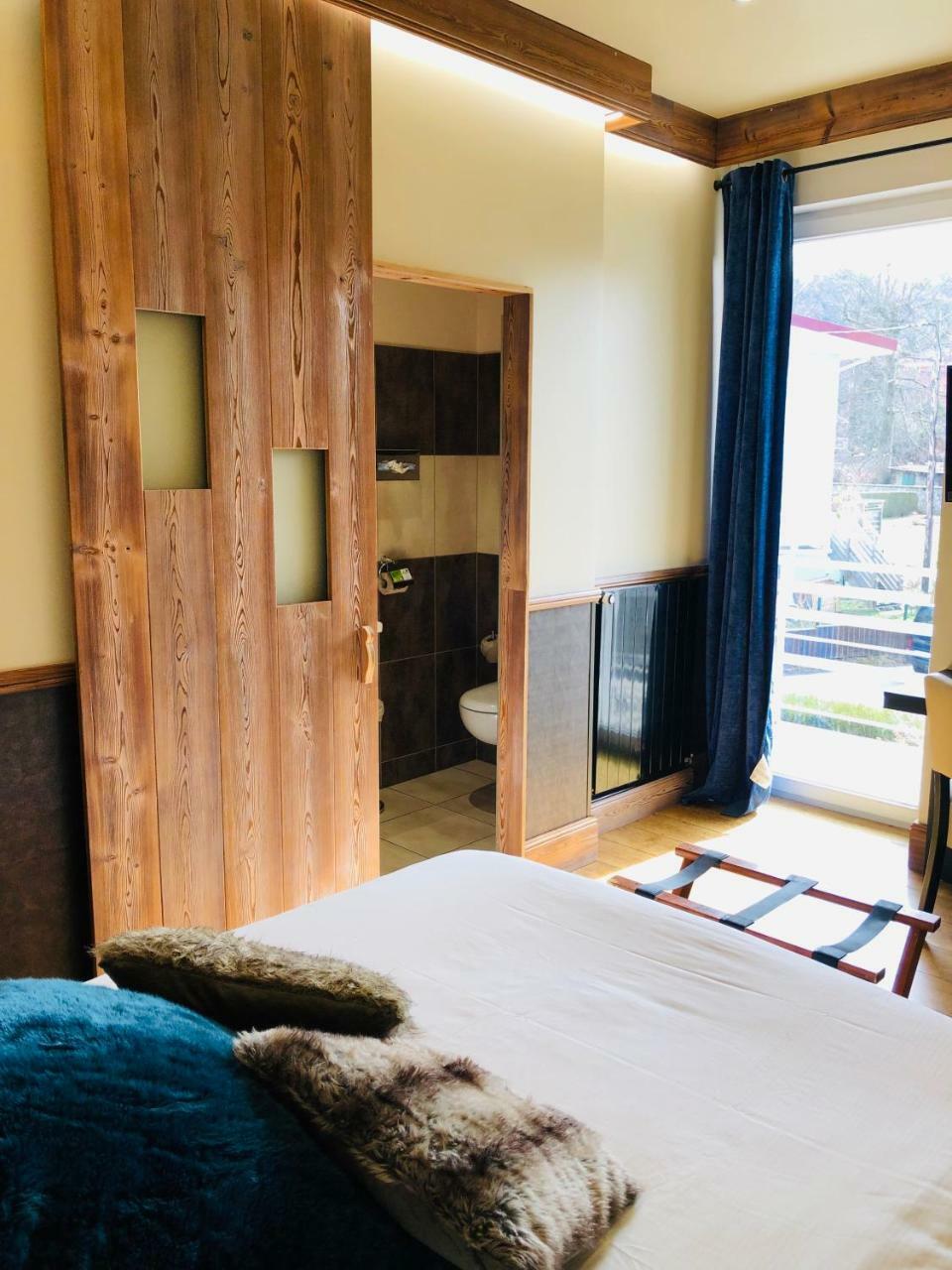 Logis Hotel Des Bains ジェラールメ エクステリア 写真