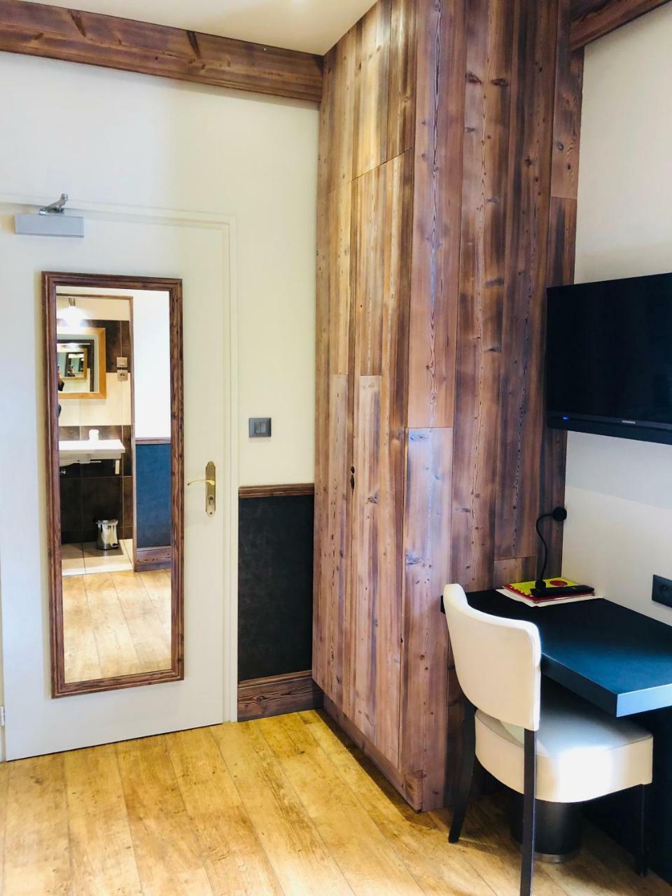 Logis Hotel Des Bains ジェラールメ エクステリア 写真