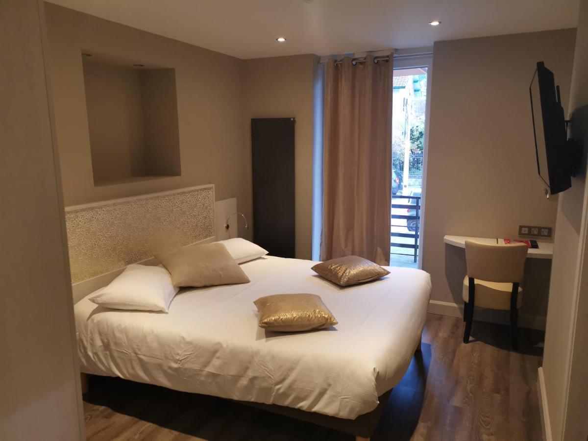 Logis Hotel Des Bains ジェラールメ エクステリア 写真