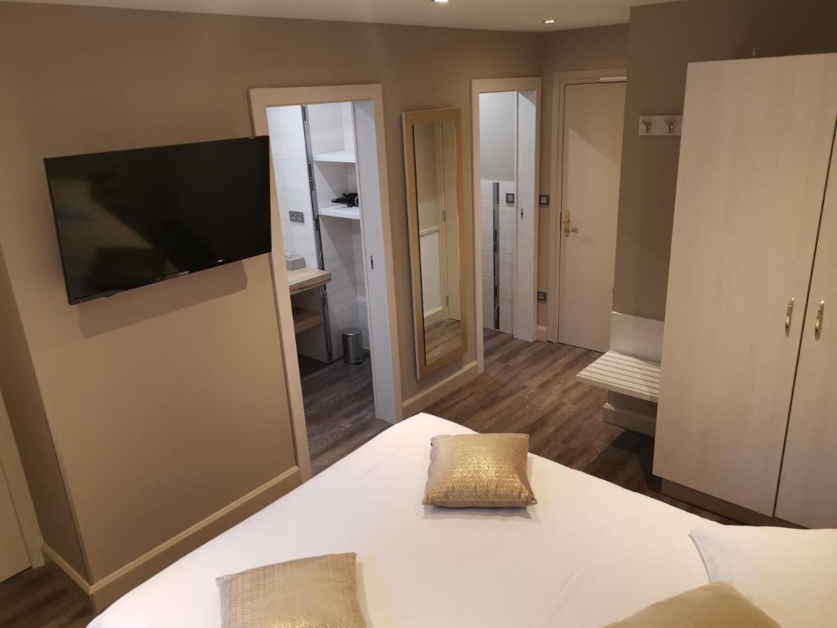 Logis Hotel Des Bains ジェラールメ エクステリア 写真