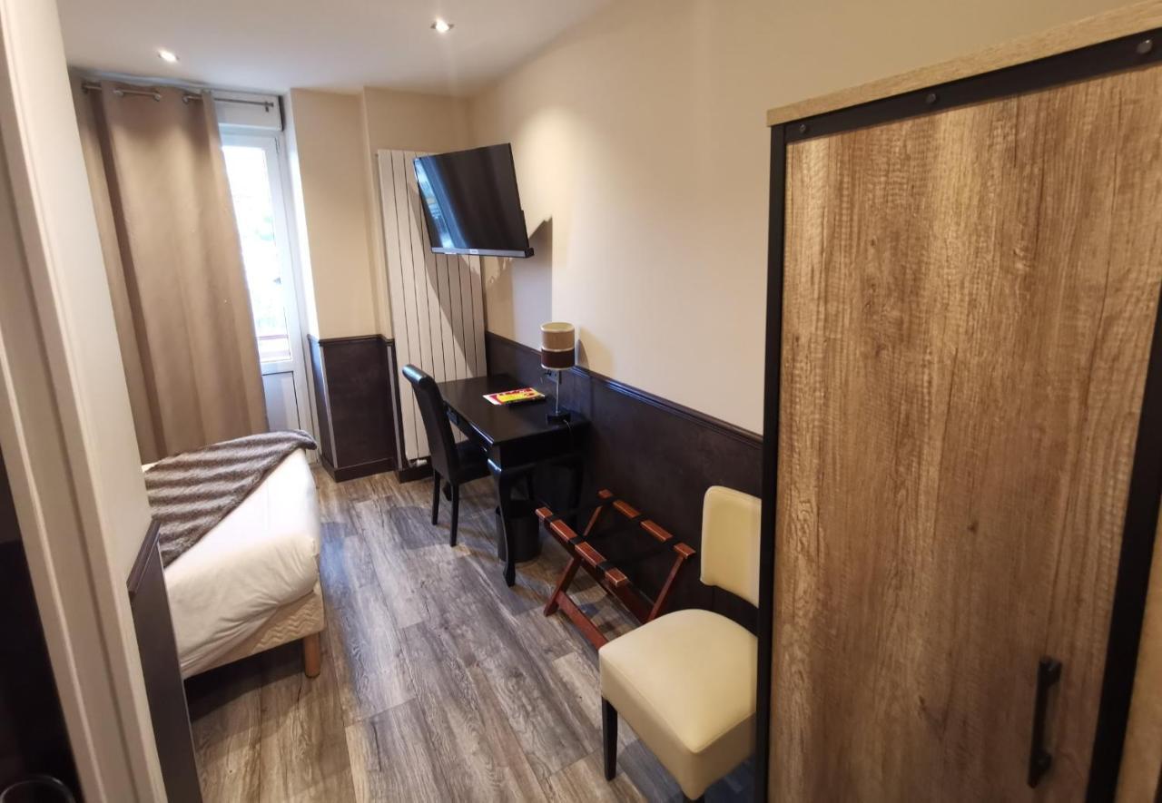 Logis Hotel Des Bains ジェラールメ エクステリア 写真